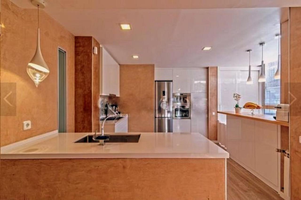 Bonito Duplex Con Piscina En Barcelona&Playa Apartment Tiana Bagian luar foto